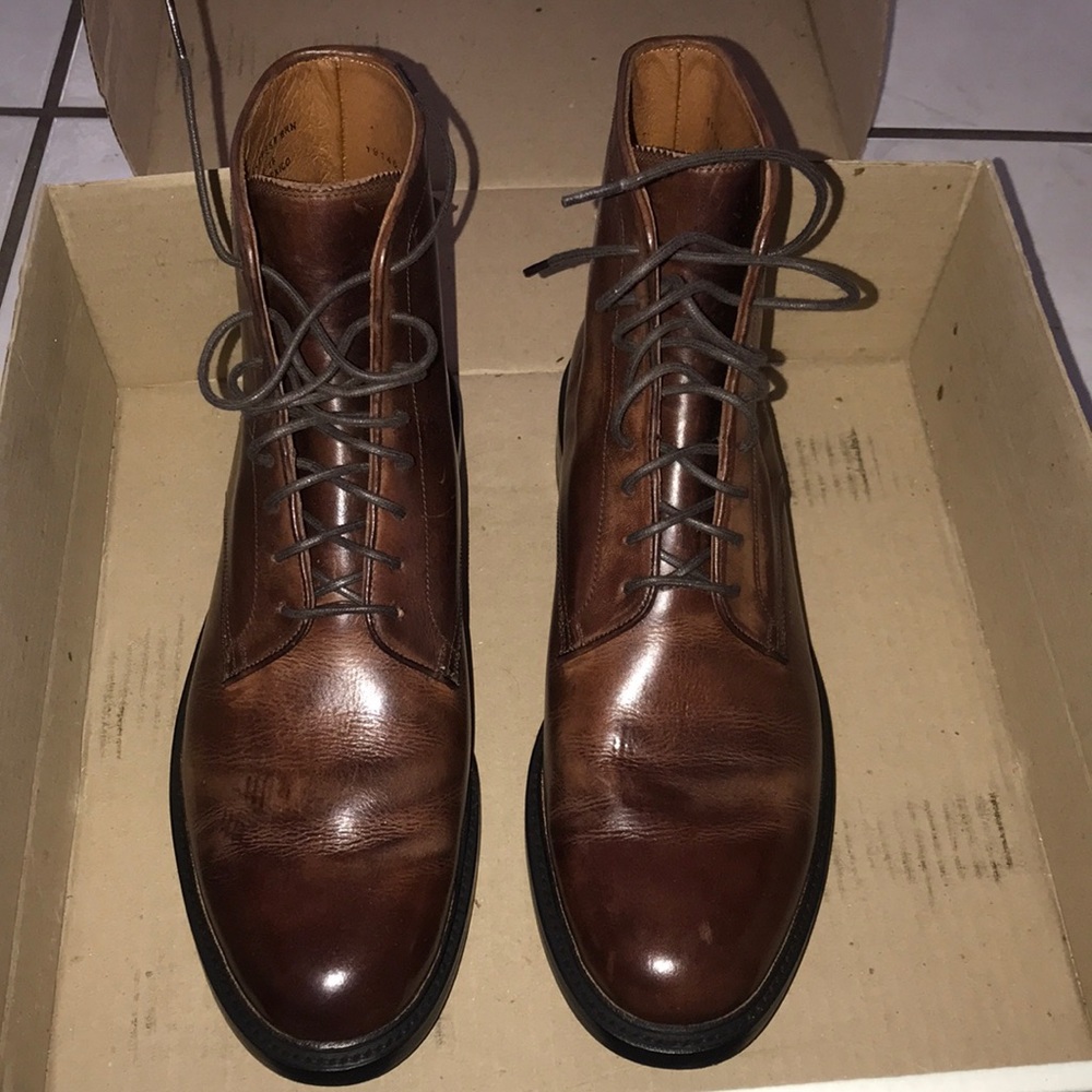Frye Men’s Jones Lace up brown boots